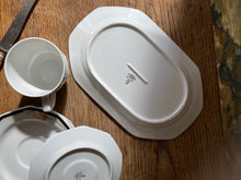 Charger l'image dans la galerie, Service à thé ou café en porcelaine vintage