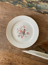 Charger l'image dans la galerie, Assiettes à dessert Salins Lotus chardonnerets élégants