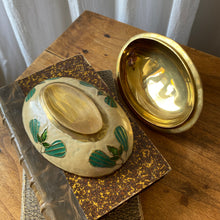 Charger l'image dans la galerie, Boîtes à bijoux en laiton cloisonné vintage
