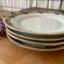 Charger l'image dans la galerie, Assiettes à dessert en porcelaine
