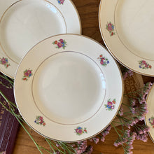 Charger l'image dans la galerie, Assiettes à dessert Digoin
