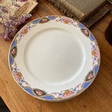 Charger l'image dans la galerie, Larges assiettes à dessert Digoin "4027"
