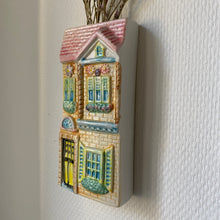 Charger l'image dans la galerie, Humidificateurs vintage en barbotine
