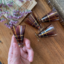 Charger l'image dans la galerie, Verres à liqueur soufflés Art Déco
