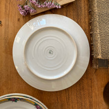 Charger l'image dans la galerie, Assiettes à dessert en porcelaine
