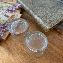 Charger l'image dans la galerie, Duo de petits verres à whisky vintage
