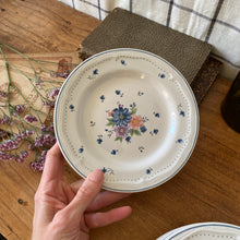 Charger l'image dans la galerie, Assiettes à dessert "Bouquet provincial"

