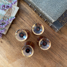 Charger l'image dans la galerie, Verres à liqueur soufflés Art Déco
