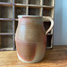 Charger l&#39;image dans la galerie, Pot à lait poterie artisanale début XXème
