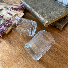 Charger l'image dans la galerie, Duo de petits verres à whisky vintage
