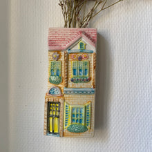 Charger l'image dans la galerie, Humidificateurs vintage en barbotine
