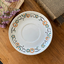 Charger l'image dans la galerie, Sous-tasses anciennes Gien
