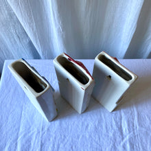 Charger l'image dans la galerie, Humidificateurs vintage en barbotine
