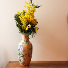 Charger l&#39;image dans la galerie, Vase asiatique vintage
