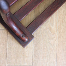 Charger l'image dans la galerie, Valet de chambre Fischel en bois courbé
