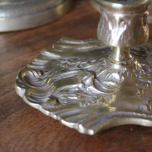 Charger l&#39;image dans la galerie, Chandeliers, bougeoirs anciens
