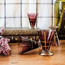 Charger l'image dans la galerie, Verres à liqueur soufflés Art Déco
