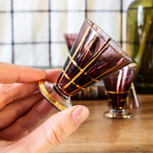 Charger l'image dans la galerie, Verres à liqueur soufflés Art Déco
