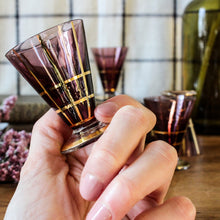 Charger l'image dans la galerie, Verres à liqueur soufflés Art Déco
