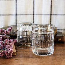 Charger l'image dans la galerie, Duo de petits verres à whisky vintage
