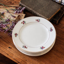 Charger l'image dans la galerie, Assiettes à dessert Digoin
