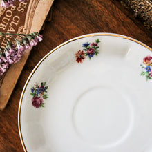 Charger l'image dans la galerie, Sous-tasses en porcelaine
