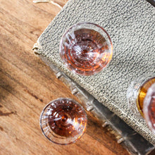 Charger l'image dans la galerie, Verres anciens en cristal soufflé Art Déco
