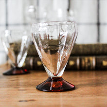 Charger l'image dans la galerie, Verres anciens en cristal soufflé Art Déco
