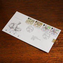 Charger l'image dans la galerie, Courrier anglais ; famille royale, culture locale
