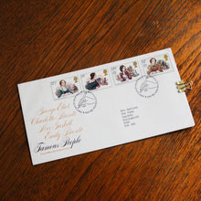 Charger l'image dans la galerie, Courrier anglais ; famille royale, culture locale

