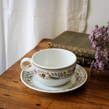 Charger l'image dans la galerie, Large tasse à thé ou café vintage
