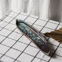 Charger l'image dans la galerie, Plat artisanal japonisant vintage
