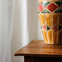 Charger l'image dans la galerie, Grand vase  vintage en céramique terracotta
