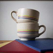 Charger l'image dans la galerie, Ensemble de 6 tasses Mid-century vintage
