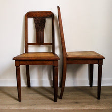 Charger l'image dans la galerie, Duo de chaises en bois massif  Art-déco

