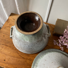 Charger l'image dans la galerie, Soupière vintage, poterie de la Vallée Noire
