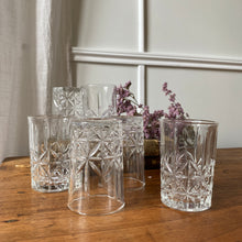 Charger l'image dans la galerie, Série de 6 petits verres à whisky
