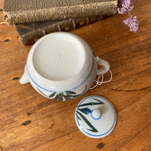 Charger l'image dans la galerie, Petite théière asiatique artisanale vintage
