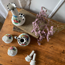 Charger l'image dans la galerie, Set vintage fleuri huile, vinaigre, sel poivre en céramique

