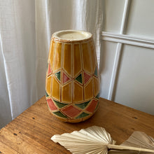 Charger l'image dans la galerie, Grand vase  vintage en céramique terracotta
