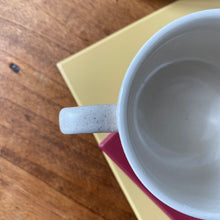 Charger l'image dans la galerie, Ensemble de 6 tasses Mid-century vintage
