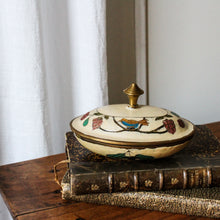 Charger l'image dans la galerie, Boîtes à bijoux en laiton cloisonné vintage
