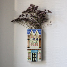 Charger l'image dans la galerie, Humidificateurs vintage en barbotine
