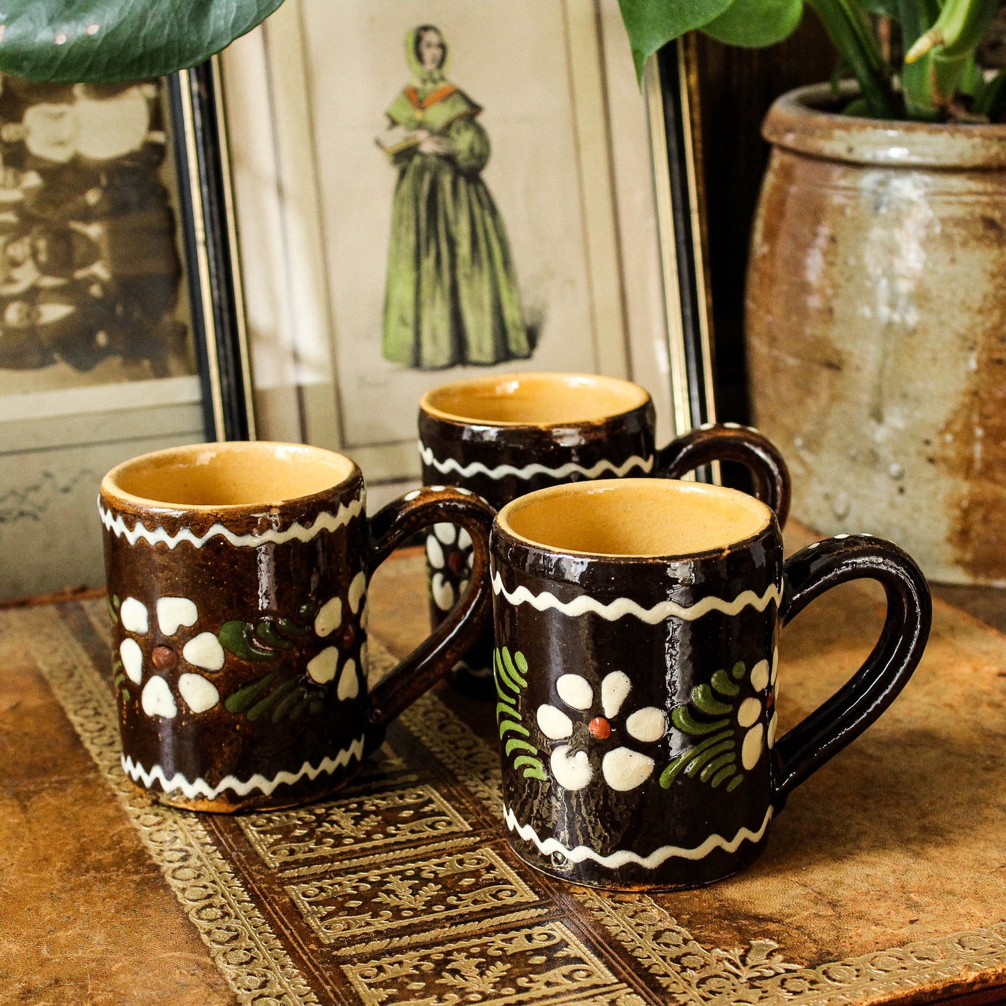 Mugs en poterie d'Alsace