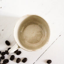 Charger l&#39;image dans la galerie, Trio de tasses anciennes &quot;Christiane&quot;

