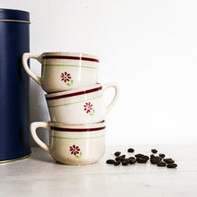 Charger l&#39;image dans la galerie, Trio de tasses anciennes &quot;Christiane&quot;
