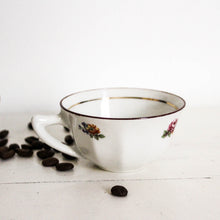 Charger l&#39;image dans la galerie, Trio de tasses anciennes &quot;gold details&quot;
