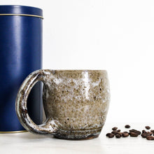 Charger l&#39;image dans la galerie, Mug, poterie de la Vallée Noire
