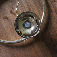 Charger l&#39;image dans la galerie, Porte serviette ancien en laiton
