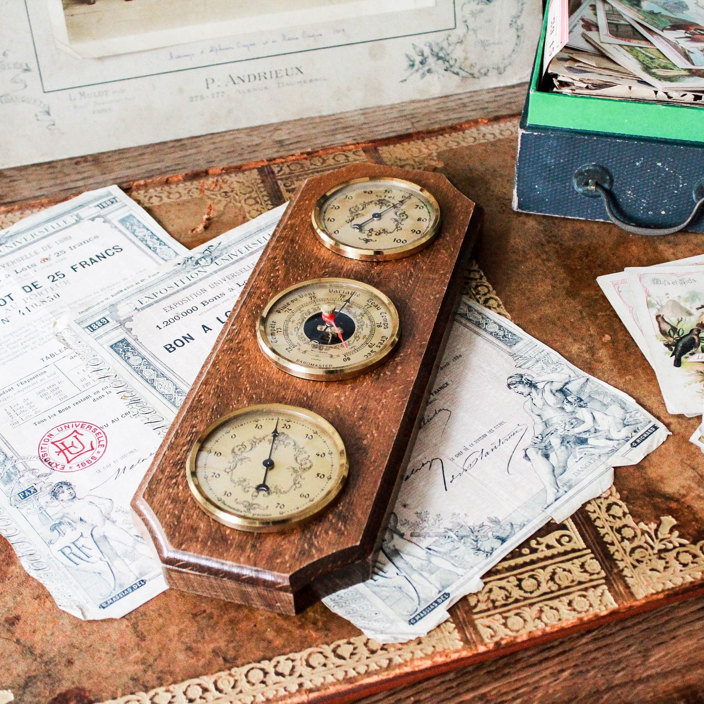 Thermomètre, baromètre et hygromètre en bois vintage